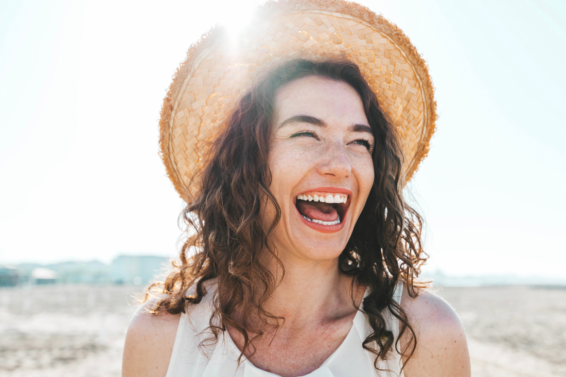 Your Scalp Oil Changes in Summer - Here’s How You Get On Top!